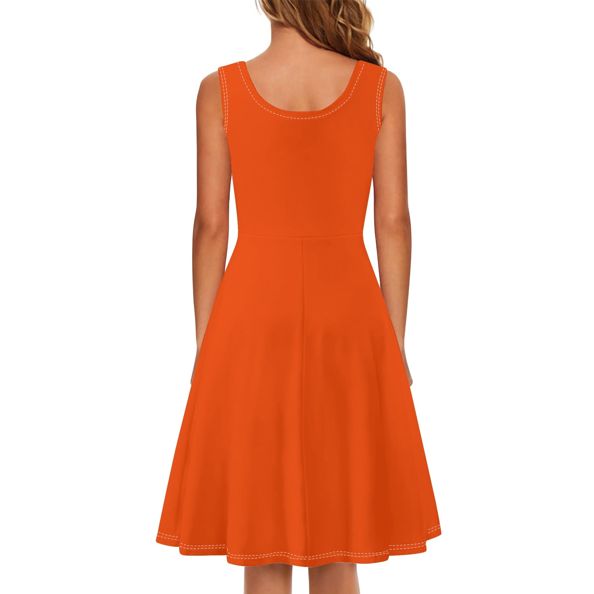 Robe mi-longue cache-cœur sans manches – Un essentiel estival alliant élégance et confort Luma Gorria vêtement  ROBE COURTE Luma Gorria vêtement