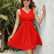 Robe sans manches col en V – Élégance intemporelle et confort optimal Luma Gorria vêtement 39.00 ROBE COURTE Luma Gorria vêtement
