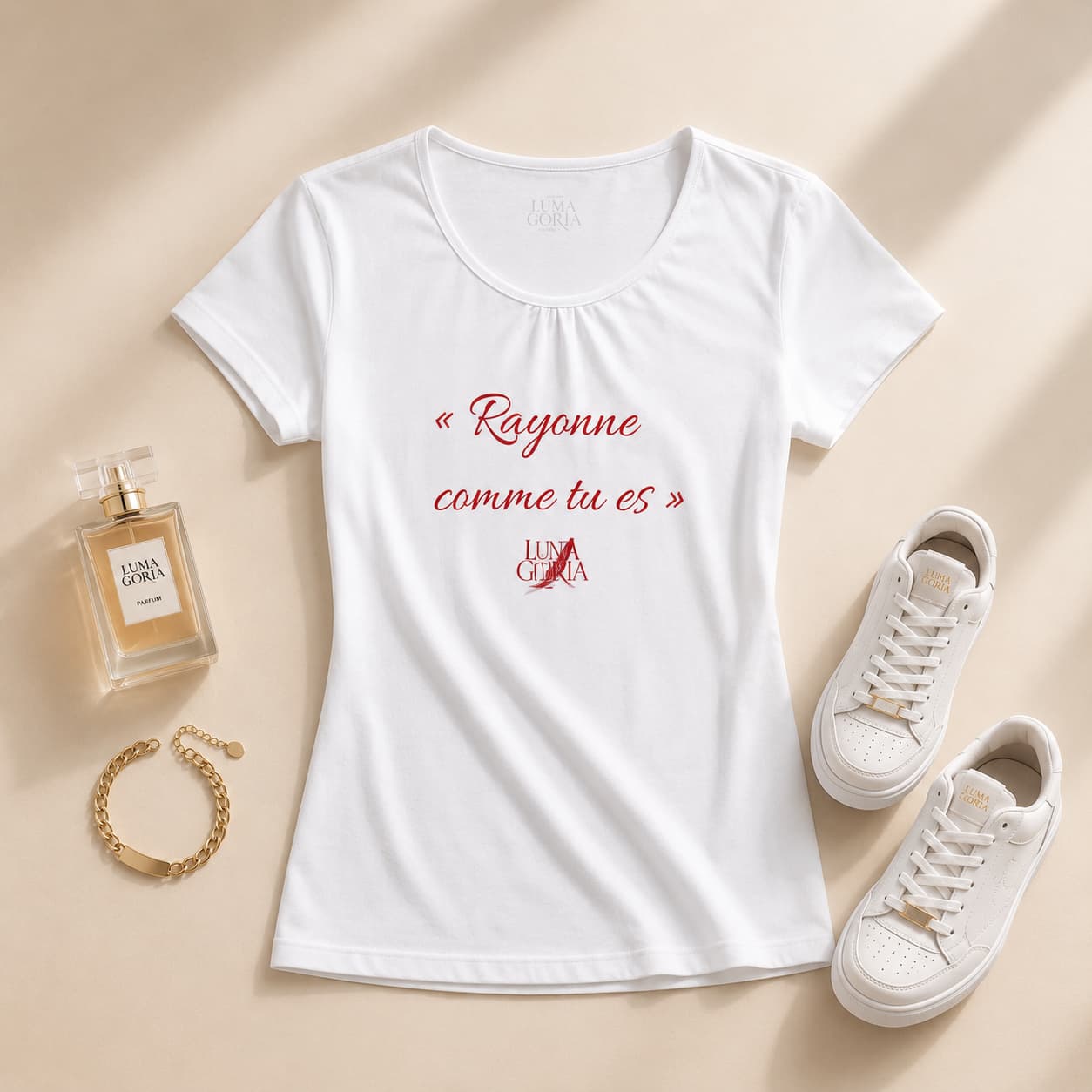 T-shirt femme col V fluide confort, féminité et simplicité.