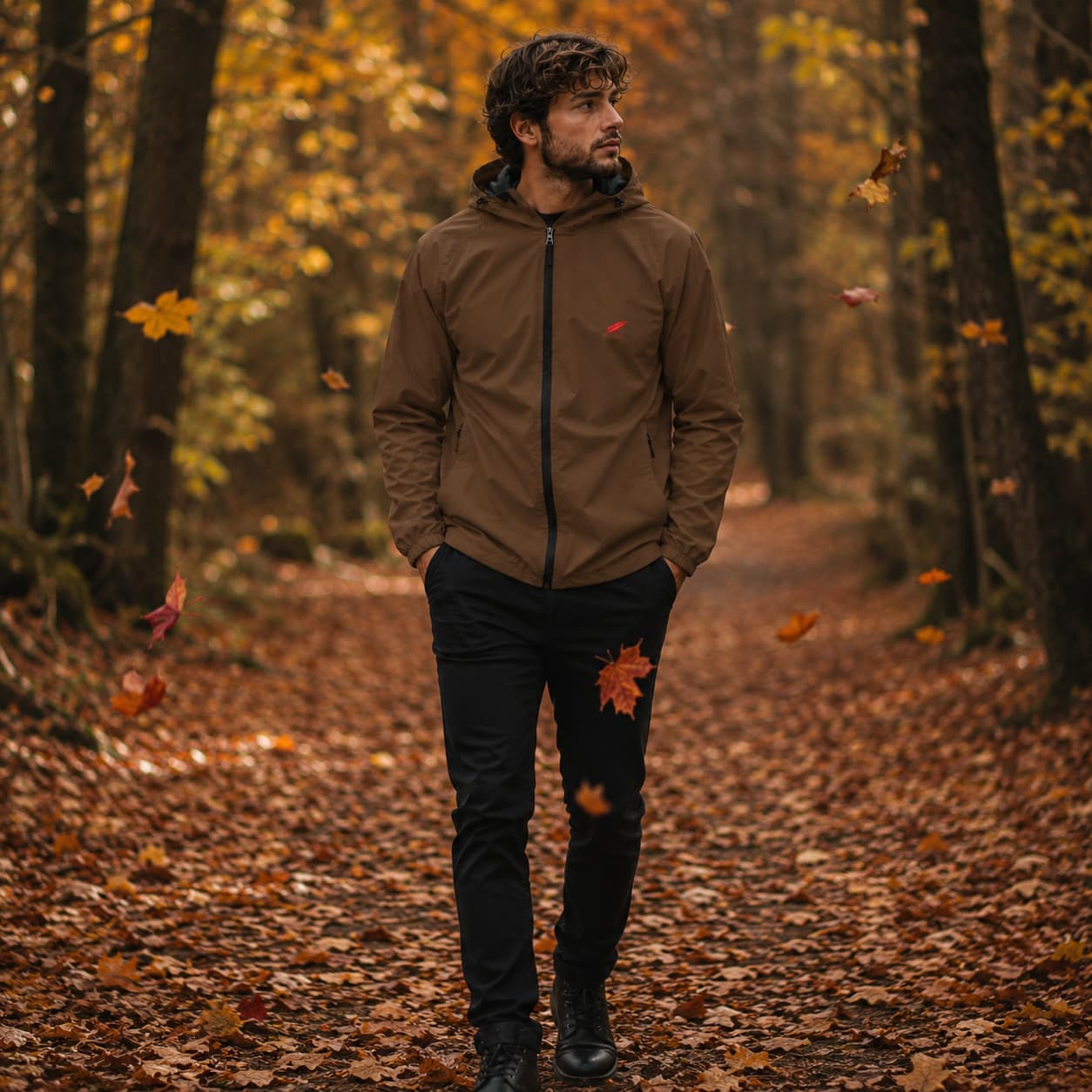 Veste coupe-vent à capuche zippée pour homme – Légèreté, protection & confort