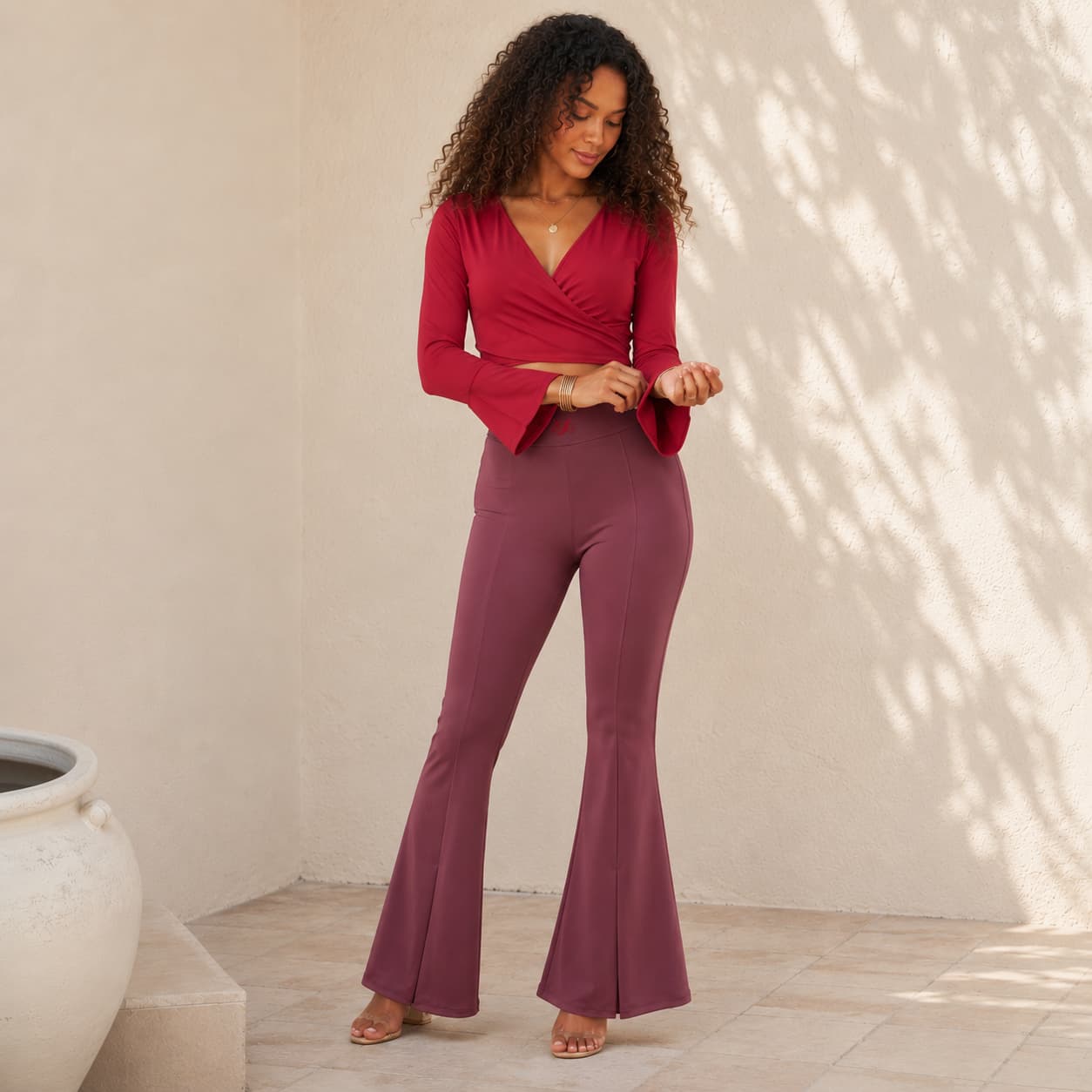 Pantalon femme taille haute évasé et fendu – Élégance & silhouette allongée