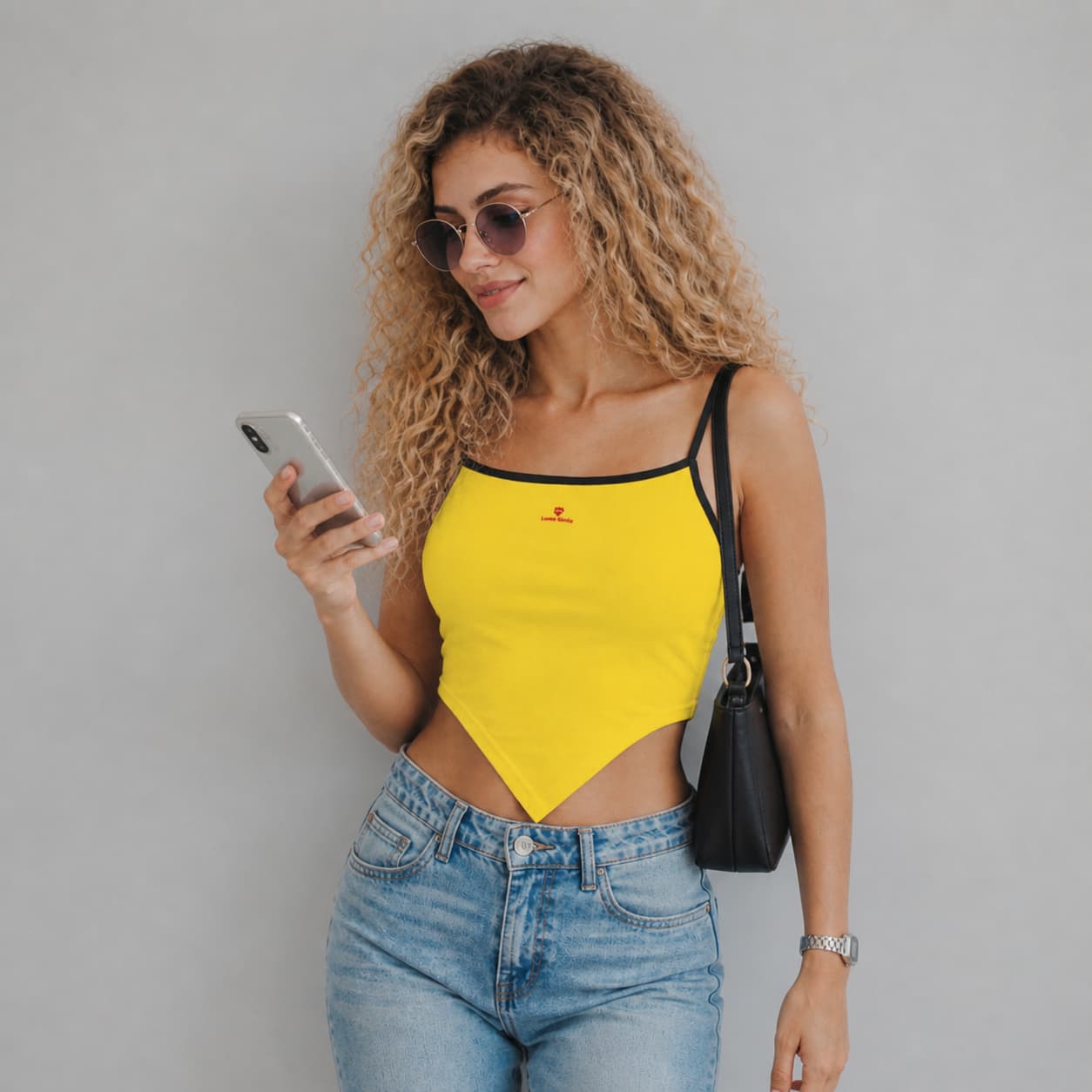 Crop-top femme à bretelles spaghetti – Style sexy & tendance