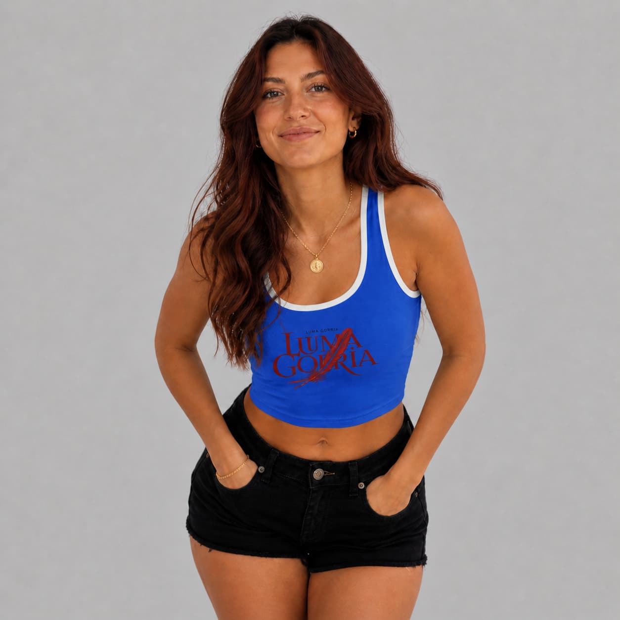 Crop top femme sans manches extensible. Confortable & chic
