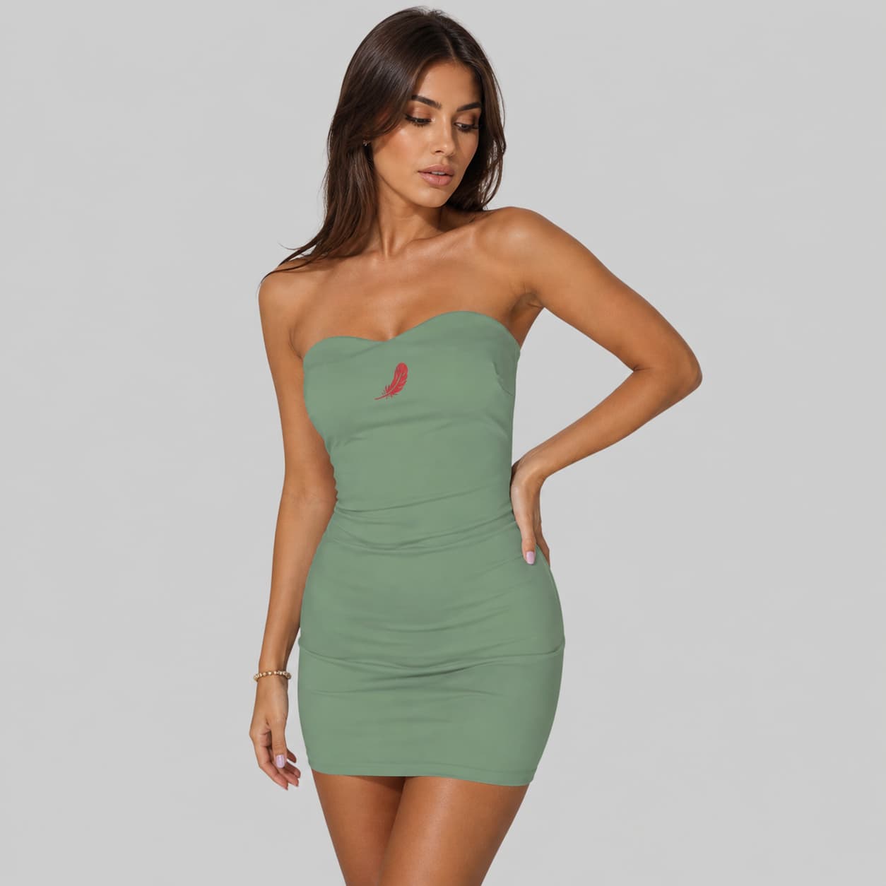 Robe bustier moulante courte épaules dénudées – Élégance & allure sophistiquée
