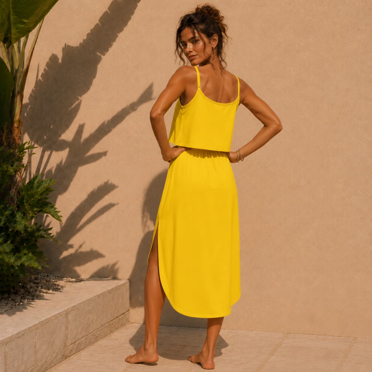 Robe midi décontractée à fines bretelles pour femme – Fluidité & style estival