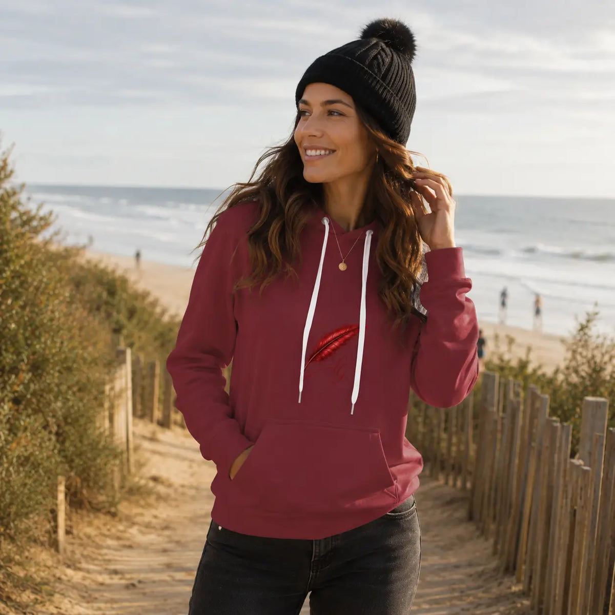 Sweat à capuche en velours chaud pour  femme porter de face couleur bordeaux