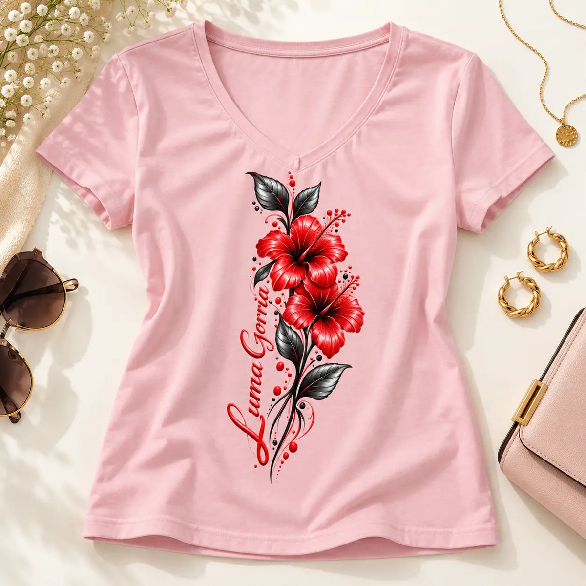 T-shirt col V à manches courtes pour femme – Élégance, douceur & style intemporel