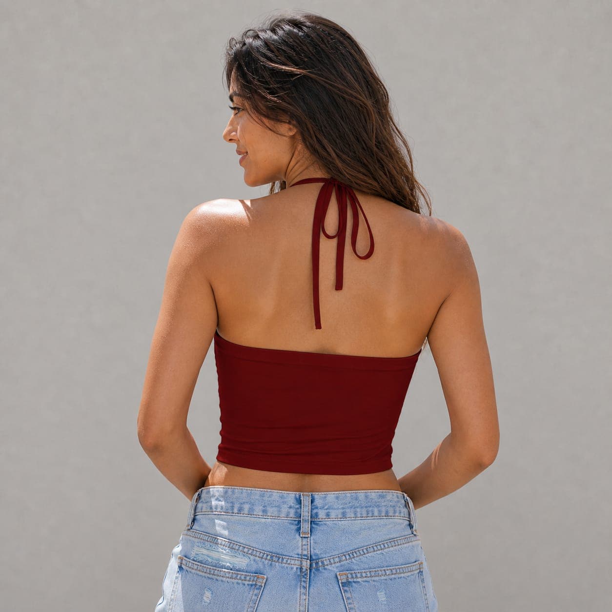 Édition limitée “Minimaliste, sexy, indispensable : le crop top de l’été”
