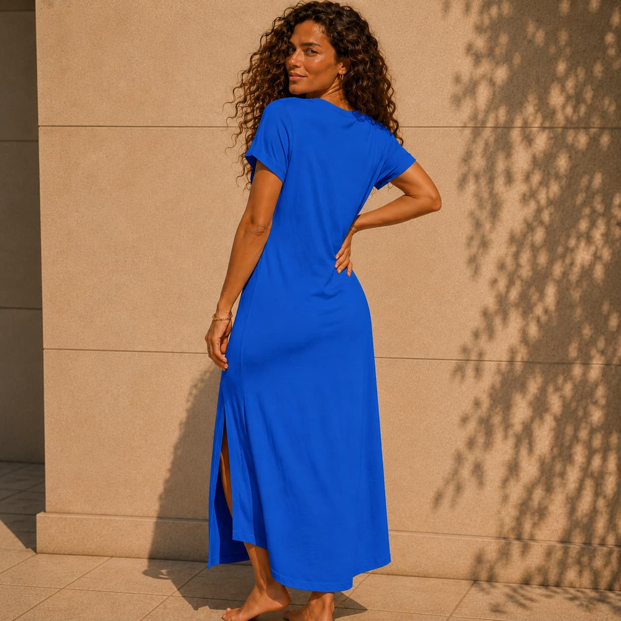 Robe femme col V avec fente latérale – Confort & élégance au quotidien