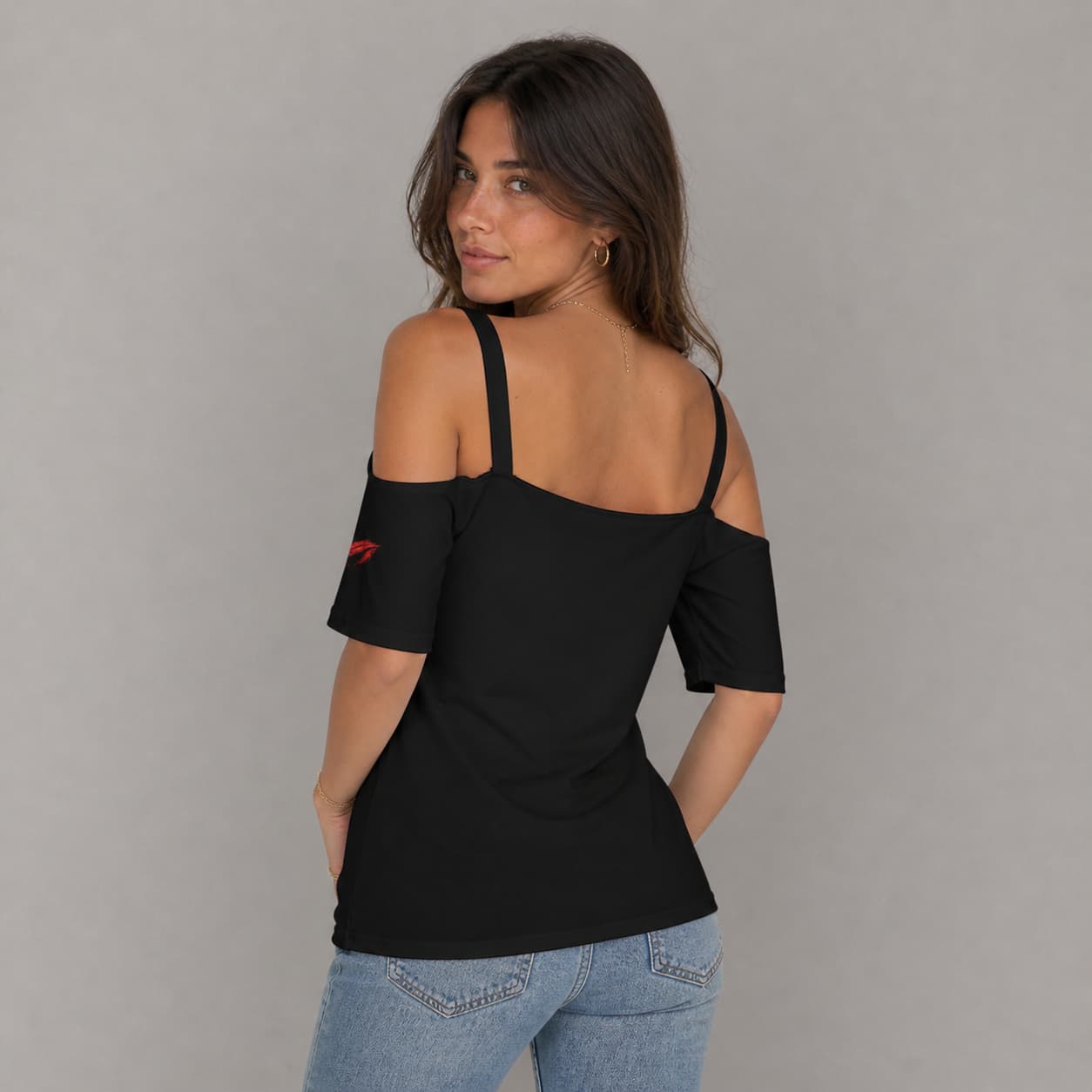 T-shirt femme épaules dénudées – Léger, tendance & estival