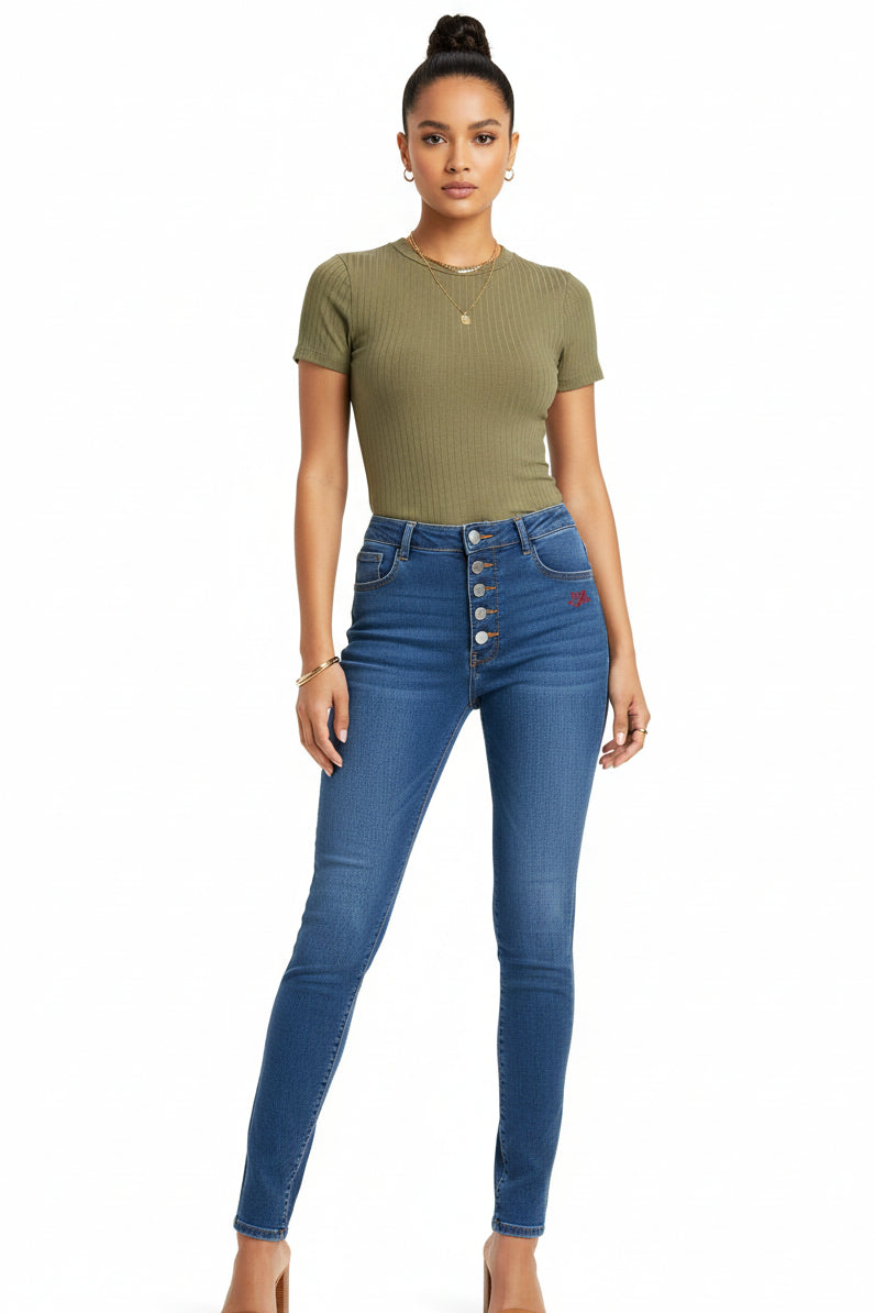 Jeans Moulant Femme – Silhouette affinée et confort  "FÉLICIA". Luma Gorria vêtement  jean Luma Gorria vêtement