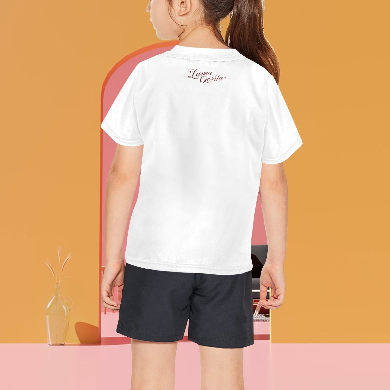: T - SHIRT Fille 100% Polyester – Confortable, Elégant et Durable. " NOA". - Luma Gorria vêtement